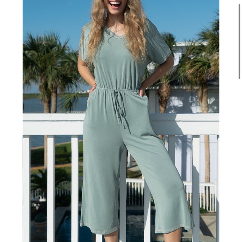 Comfortable green jumpsuit